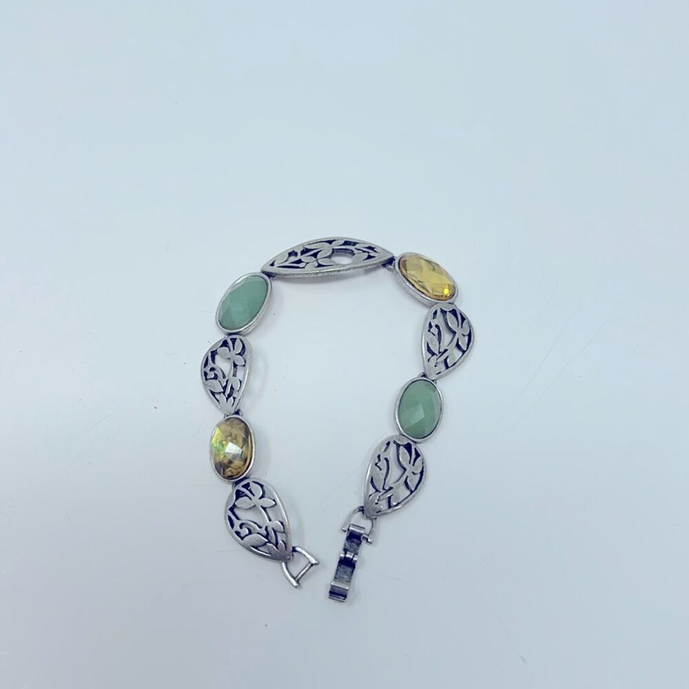 Vintage Unbranded Women's Green Gemstone & Silver Bracelet